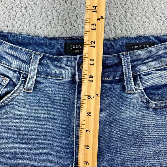 Judy Blue Women's Heavy Destroyed Distressed Straight Fit Jeans - Size: 13/31 - Picture 10 of 15